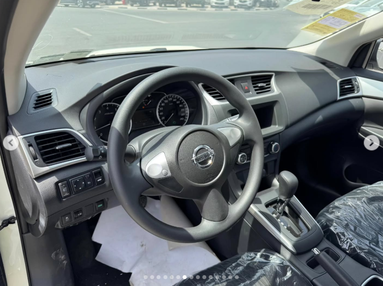 2025 Nissan Sylphy 1.6 Litres 4 cylinders Petrol Engine White Black Sedan Automatic