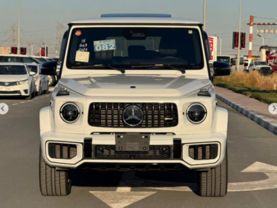 2025 Mercedes-Benz G 63 AMG 4.0-liter V8 biturbo Petrol Engine White Black SUV