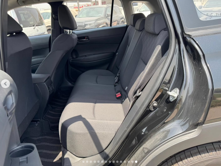 2025 Toyota Corolla Cross 1.8 Litres 4-cylinder Hybrid Engine Black SUV Automatic