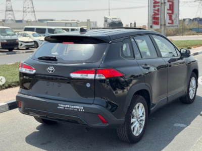 2025 Toyota Corolla Cross 1.8 Litres 4-cylinder Hybrid Engine Black SUV Automatic