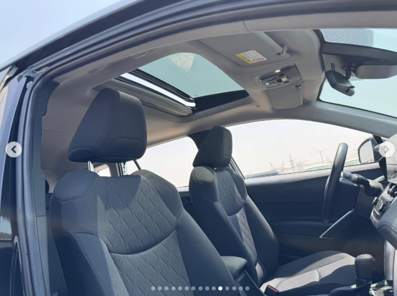 2025 Toyota Corolla Cross 1.8 Litres 4-cylinder Hybrid Engine Black SUV Automatic