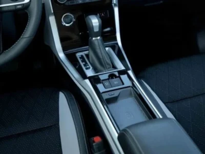 2023 Toyota Veloz 1.5 Litres 4 Cylinders Petrol Engine Silver Black Sub-Compact SUV