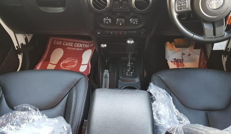 2018 Jeep Wrangler 3.6 Liters 6 Cylinders Petrol Engine White Black SUV Automatic