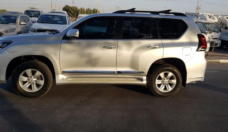 2018 Toyota Land Cruiser Prado GXL 2.8-litre Turbo 4 Cylinder Diesel Silver Black SUV