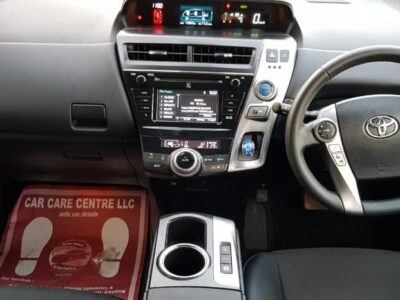 2020 Toyota Prius V 1.8-liter 4-cylinder petrol Engine Gold Black MPV Automatic