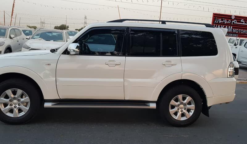 2018 Mitsubishi Pajero GLX NX 3.2 Litres 4 Cylinders Turbo Diesel Engine White Black SUV