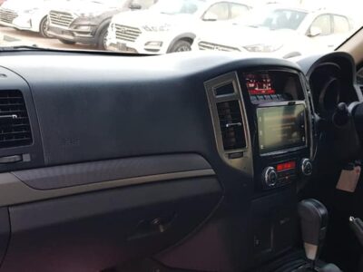 2018 Mitsubishi Pajero GLX NX 3.2 Litres 4 Cylinders Turbo Diesel Engine White Black SUV