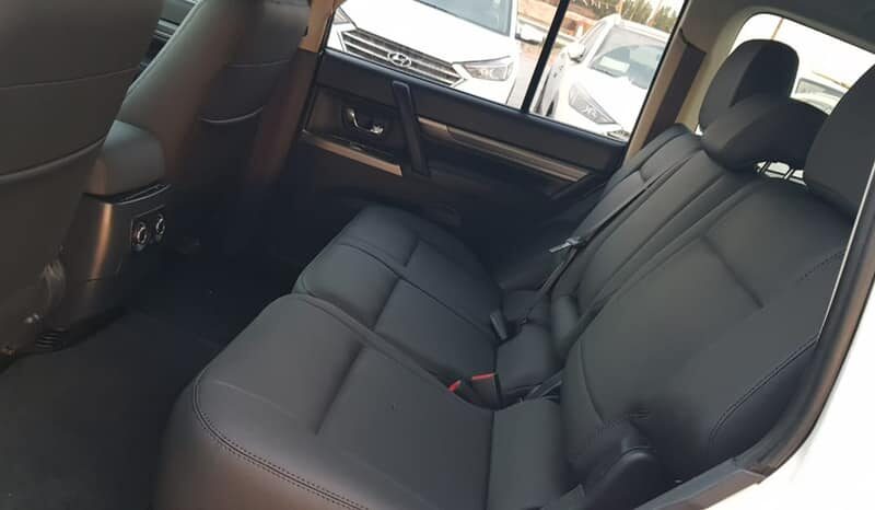 2018 Mitsubishi Pajero GLX NX 3.2 Litres 4 Cylinders Turbo Diesel Engine White Black SUV