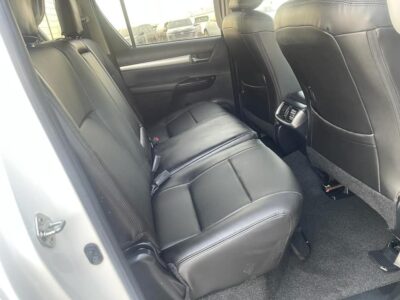 2019 Toyota Hilux SR5 Dual Cab 2.8L 1GD-FTV 4 Cylinder Diesel Turbo White Black Pickup