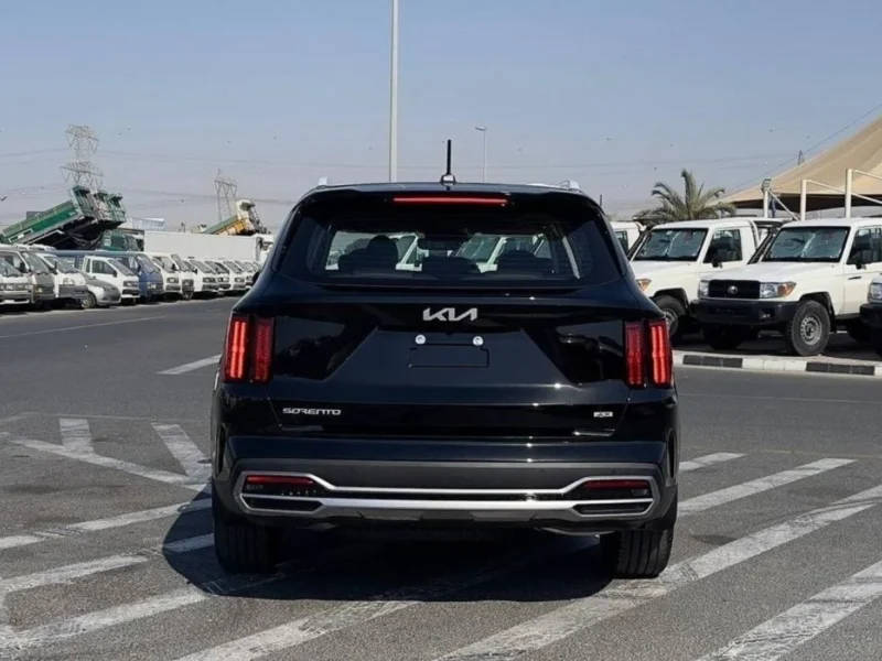 2023 Kia Sorento 3.5 Litres 6 Cylinders Petrol Engine Black SUV Automatic GCC