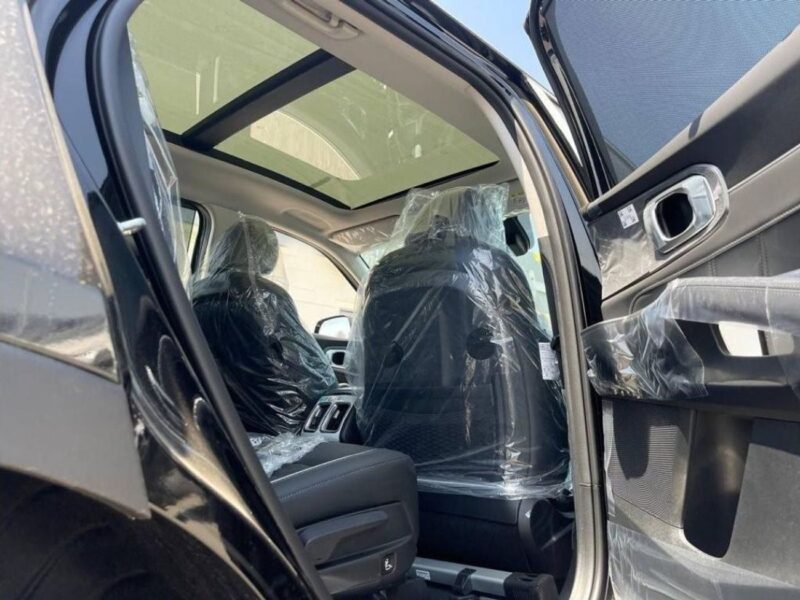 2023 Kia Sorento 3.5 Litres 6 Cylinders Petrol Engine Black SUV Automatic GCC