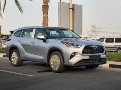 2024 Toyota Highlander Limited 2.5 Litres 4 Cylinders Hybrid Engine Silver Beige SUV