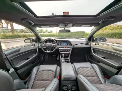 2018 Hyundai Sonata Sport 2.4 Litres 4-cylinder Petrol Engine Black Sedan FWD