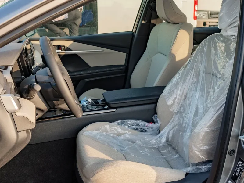 2025 Toyota Camry LE 2.5 Litres 4-Cylinder Hybrid Engine Grey Beige Sedan GCC Specs