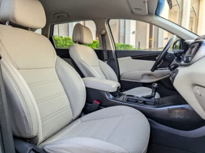 2016 Kia Sorento EX 3.3-liter V6 Petrol Engine Grey White SUV GCC Specs