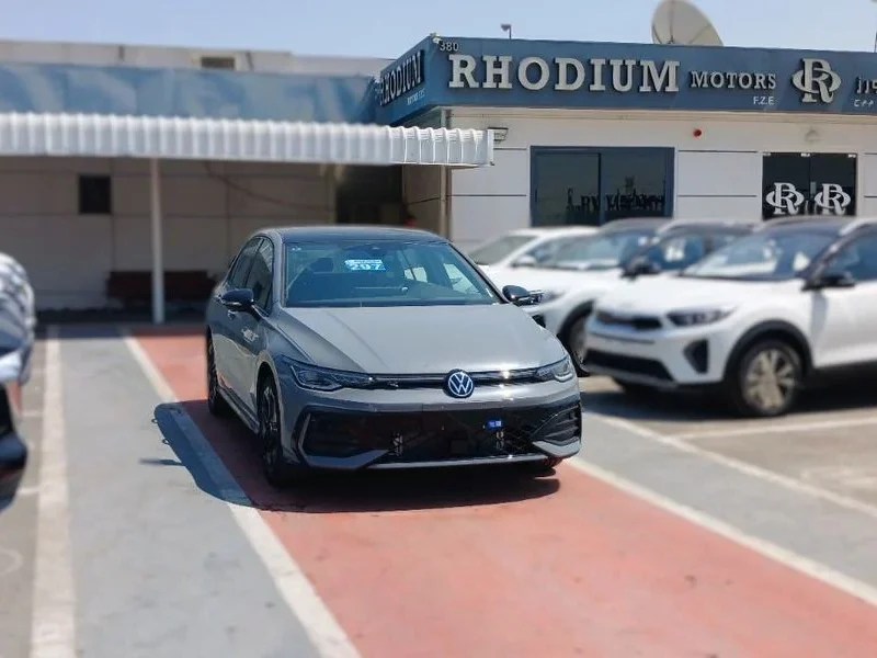 2025 Volkswagen Golf R-Line 1.5L TSI 1.5 Liters 4 Cylinders Petrol Engine Grey Hatchback