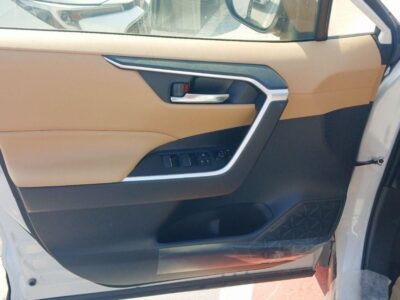 2025 Toyota RAV 4 2.5 Litres 4-Cylinder Inline-4 Hybrid Engine White Tan SUV Automatic GCC
