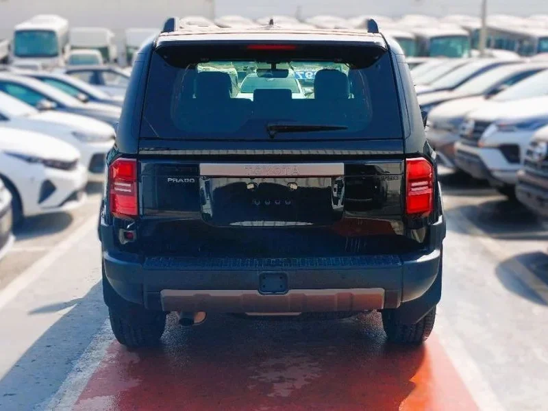 2024 Toyota Land Cruiser Prado 2.8 Liters 4-cylinder turbocharged Diesel Engine Black SUV GCC