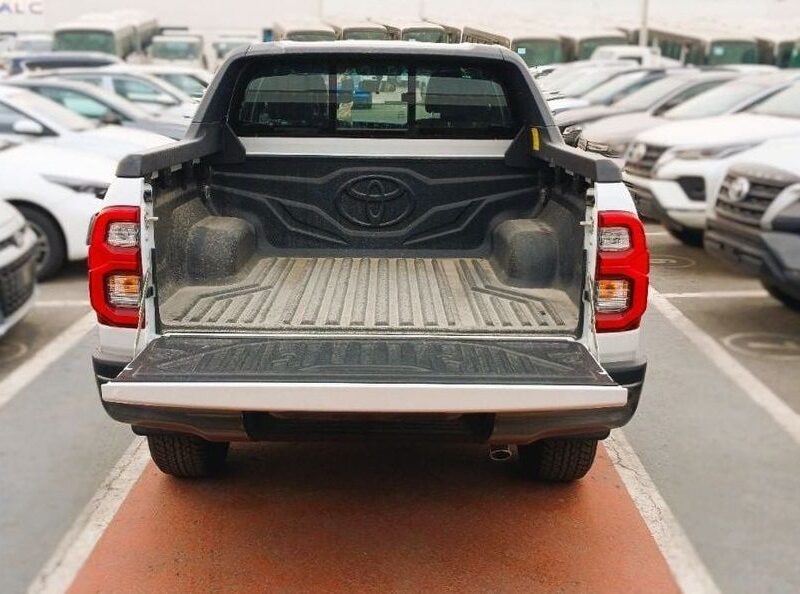 2025 Toyota Hilux Adventure 4.0-liter V6 Petrol Engine White Black Pickup Truck Automatic GCC