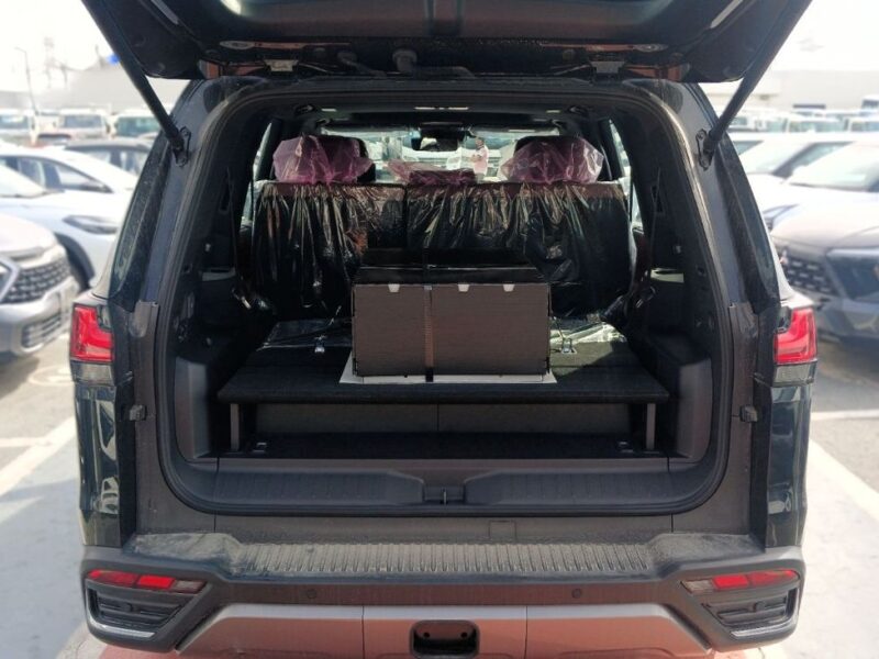 2025 Lexus LX 700h Signature 3.5-liter twin-turbo V6 Hybrid Engine Black Red SUV GCC Specs