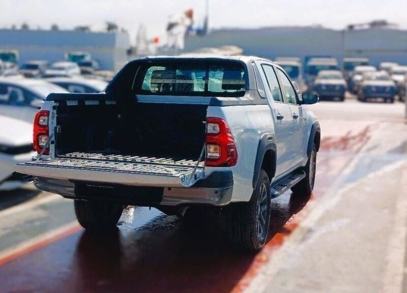 2025 Toyota Hilux Adventure 4.0-liter V6 Petrol Engine White Black Pickup Truck GCC Specs