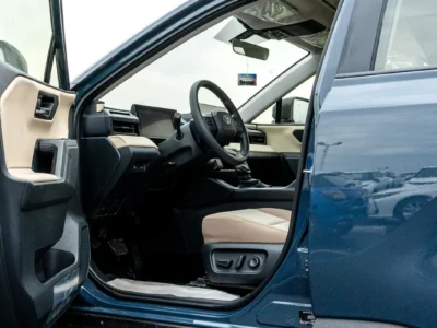 2026 Toyota RAV 4 XLE 4x4 2.0L 4 Cylinder Petrol Engine AT Blue Beige SUV