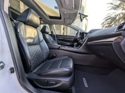 2016 Nissan Maxima SR 3.5-liter V6 Petrol Engine White Black Sedan GCC Specs