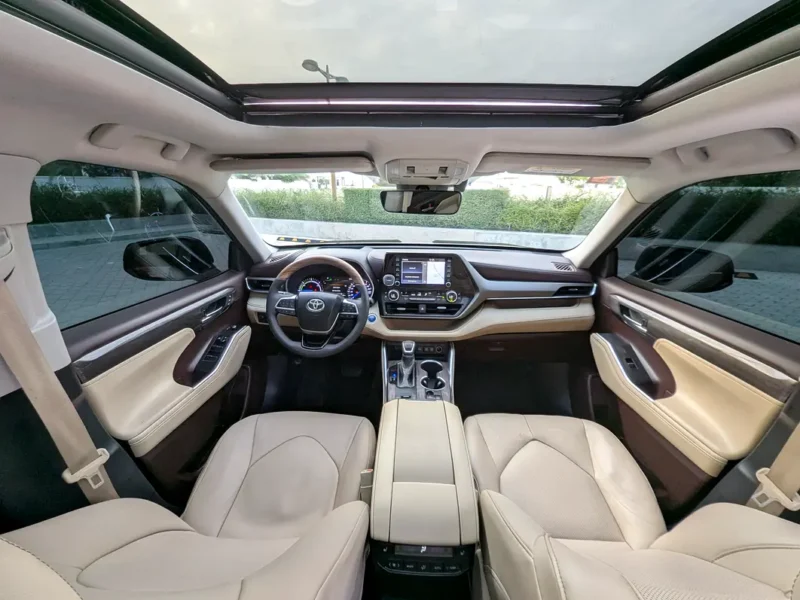 2021 Toyota Highlander VXR 4 Cylinder Hybrid Engine Black Beige SUV Automatic GCC