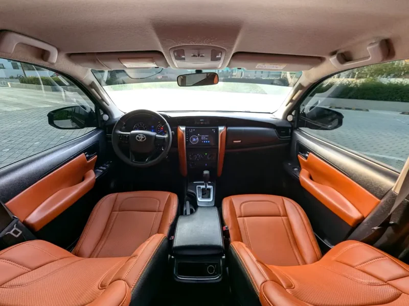 2017 TOYOTA FORTUNER EXR FACELIFTED 2025 2.7L 4 Cylinders Engine Black Brown SUV