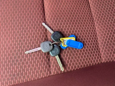 2022 Toyota Hilux Double Cab GL 2.7L 4-Cylinder Petrol Engine White Red Pickup