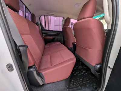 2022 Toyota Hilux Double Cab GL 2.7L 4-Cylinder Petrol Engine White Red Pickup