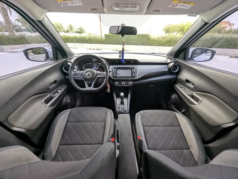 2019 Nissan Kicks SV 1.6-liter 4 Cylinder Petrol Engine White Black SUV GCC Specs