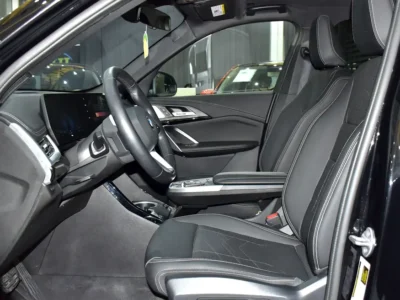 2025 BMW X1 xDrive28i 2.0-liter turbocharged 4-cylinder Engine Black Crossover