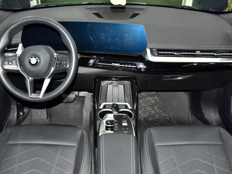 2025 BMW X1 xDrive28i 2.0-liter turbocharged 4-cylinder Engine Black Crossover