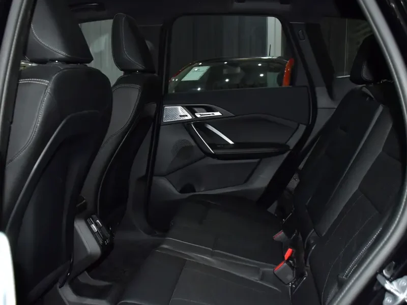 2025 BMW X1 xDrive28i 2.0-liter turbocharged 4-cylinder Engine Black Crossover