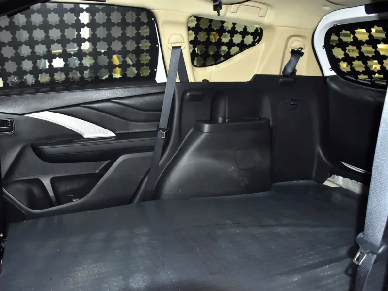 2020 Mitsubishi Xpander GLS 1.5 Litres 4 Cylinders Petrol Engine White Black Crossover