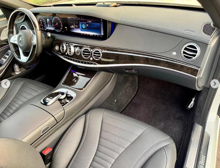 2018 Mercedes-Benz S 560 4.0L V8 twin-turbocharged Engine White Black Luxury Sedan