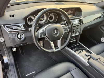 2016 Mercedes-Benz E300 2.0 Liters 4 Cylinders Petrol Engine Black Luxury Sedan RWD