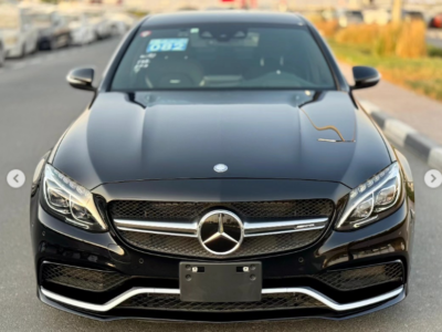 2016 Mercedes-Benz C63 S AMG 4.0-liter Twin-Turbocharged V8 Engine Black Luxury Sedan