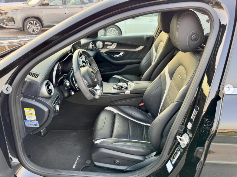 2016 Mercedes-Benz C63 S AMG 4.0-liter Twin-Turbocharged V8 Engine Black Luxury Sedan