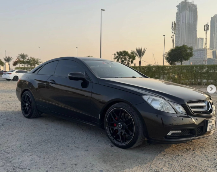 2010 Mercedes-Benz E350 Coupe 3.5 Liters V6 Petrol Engine Black Luxury Coupe