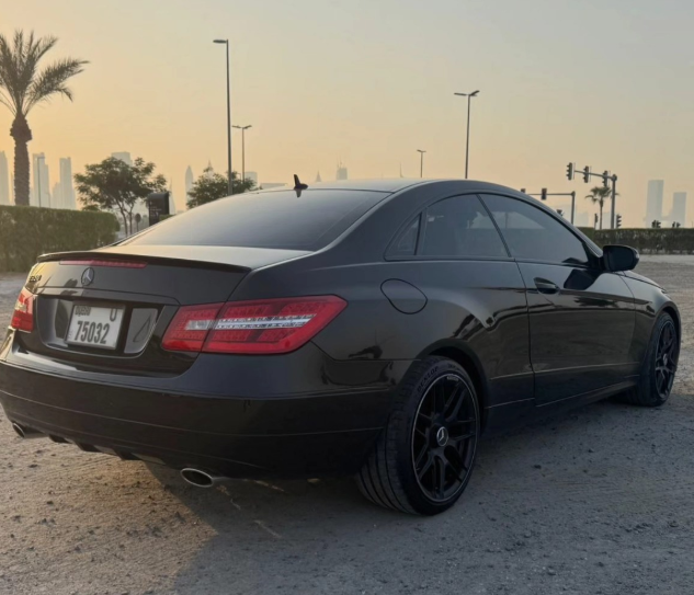2010 Mercedes-Benz E350 Coupe 3.5 Liters V6 Petrol Engine Black Luxury Coupe