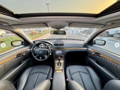 2008 Mercedes-Benz E550 5.5-liter V8 Petrol Engine Black Luxury Sedan RWD