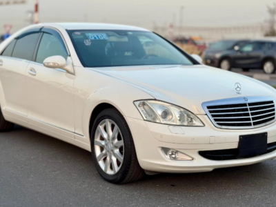 2008 Mercedes-Benz S 350 3.5 Litres 6 Cylinders Petrol Engine White Black Sedan RWD