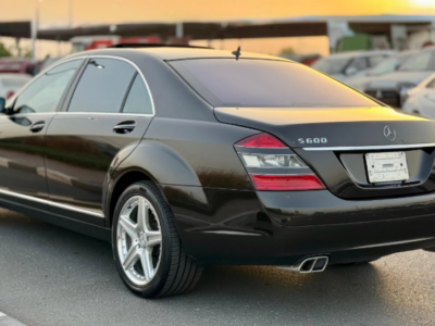 2009 Mercedes-Benz S 600 5.5 Liters 12-cylinder Petrol Engine Black Orange Sedan RWD