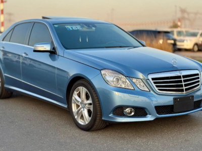 2010 Mercedes-Benz E350 3.5 Liters V6 Petrol Engine Blue Black Sedan RWD
