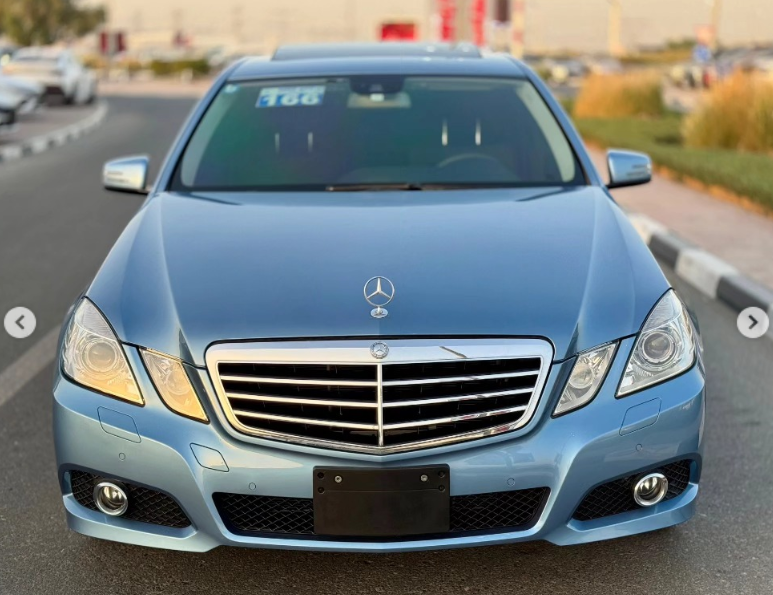 2010 Mercedes-Benz E350 3.5 Liters V6 Petrol Engine Blue Black Sedan RWD