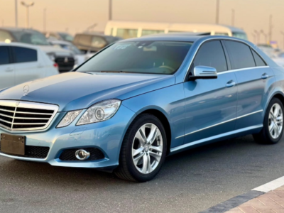 2010 Mercedes-Benz E350 3.5 Liters V6 Petrol Engine Blue Black Sedan RWD