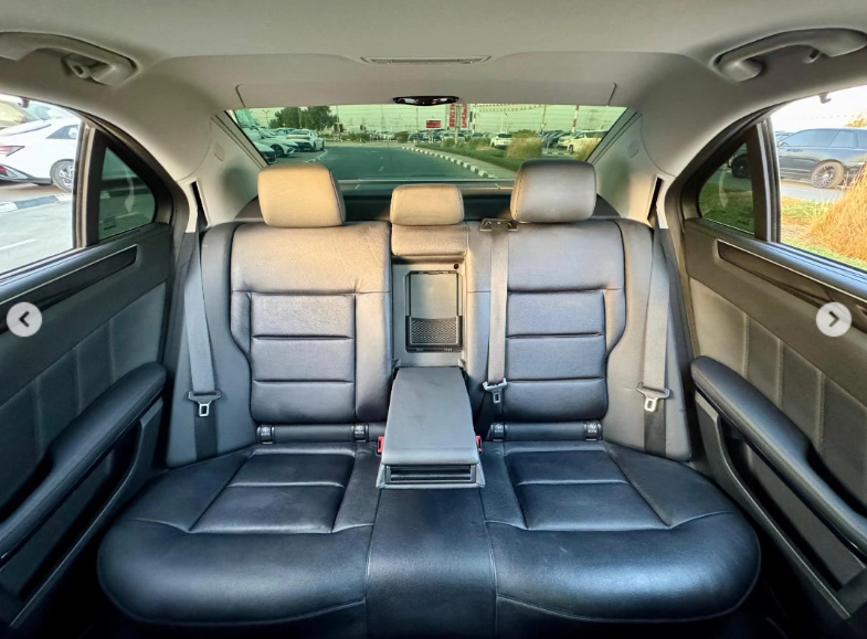 2010 Mercedes-Benz E350 3.5 Liters V6 Petrol Engine Blue Black Sedan RWD