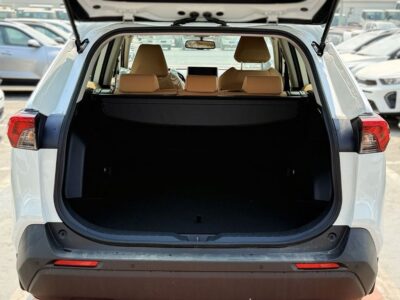2025 Toyota RAV4 EXR 2.5-liter 4-cylinder Hybrid Engine White Beige SUV Automatic GCC Specs
